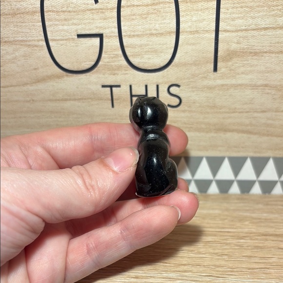 Obsidian Dog (OBC3) - Picture 6 of 8